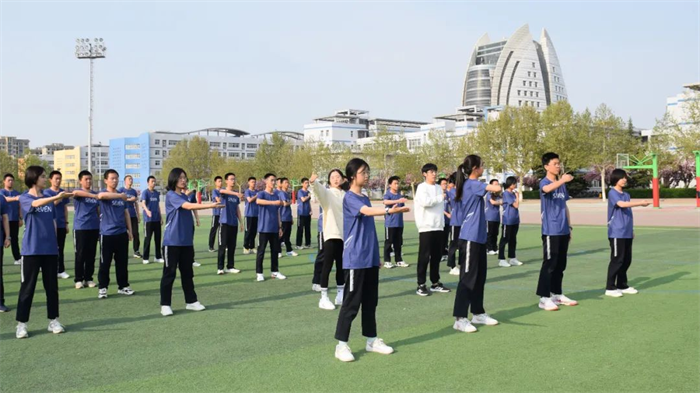 高一集体舞大赛515.png 高一集体舞大赛515.png