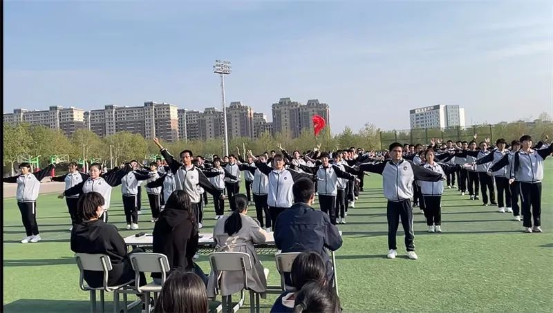 高二年级集体舞大赛810.png 高二年级集体舞大赛810.png