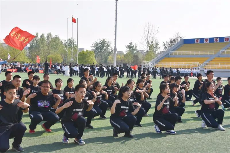 高二年级集体舞大赛1047.png 高二年级集体舞大赛1047.png