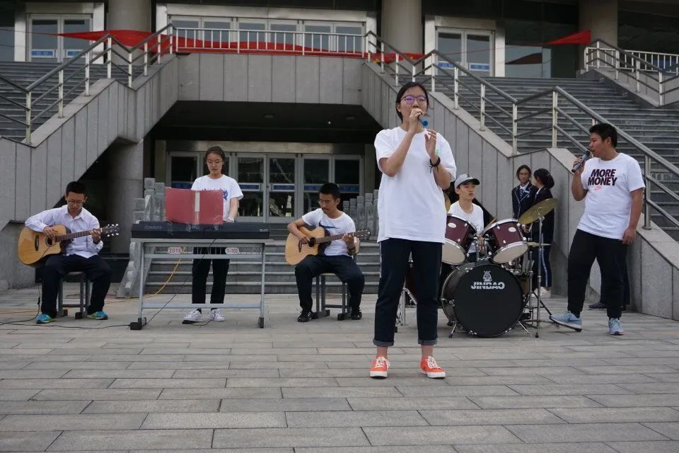 image112.jpg